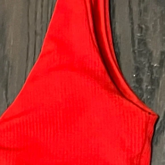 Bright red Zaful bikini - Picture 2 of 7